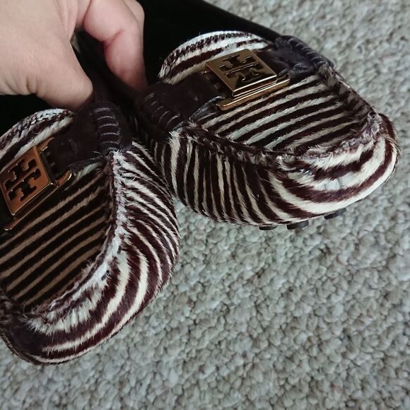 Tory Burch Brown Zebra Print Loafers size 7 - Picture 6 of 12